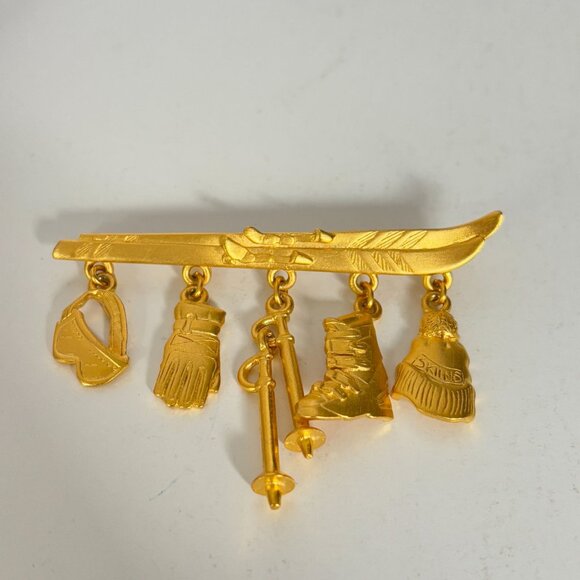 Jonette Jewelry Skiing Charm Brooch Pin Snow Ski Skier Winter Sport Gold Tone JJ - Picture 3 of 8